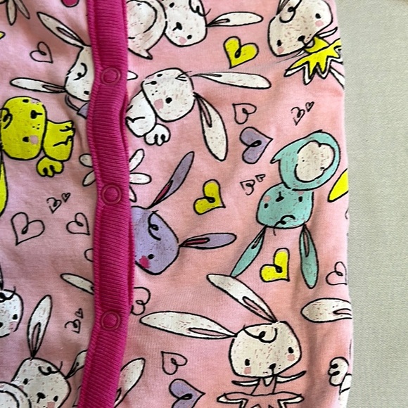 The Children's Place - NWOT - One Piece footed sleeper with Rabbit Design - Picture 3 of 5